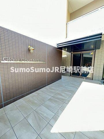 グランツコート御幣島のエントランス|毎日通るエントランスはこのようになっています