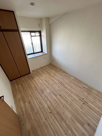 カウリー芦屋の居間・リビング