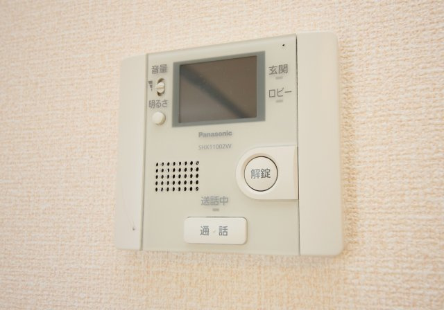 グランシャリオ前屋敷Aのセキュリティ|別部屋同一間取りのお写真となります。