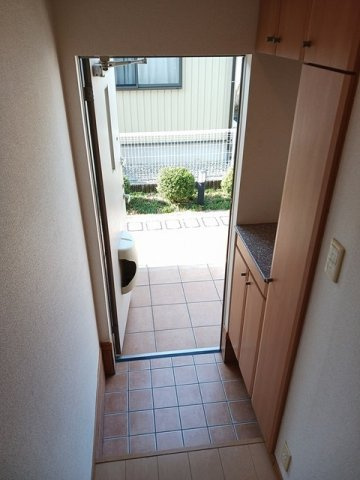 マーベラスシーダーの玄関