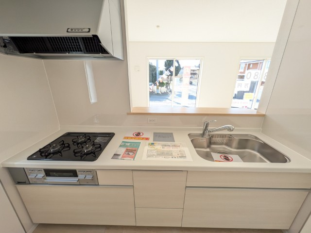 【新築戸建】　いわき市泉町下川第8　全1棟のキッチン|お掃除がしやすいのもシステムキッチンの魅力です(^^)/