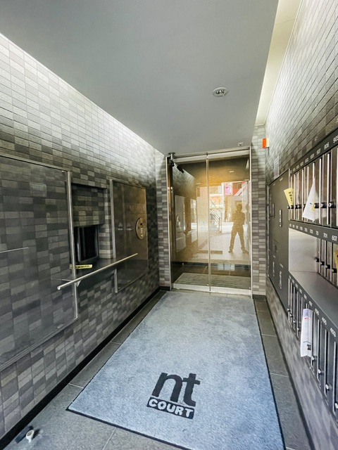 ＮＴ　ＣＯＵＲＴのエントランス