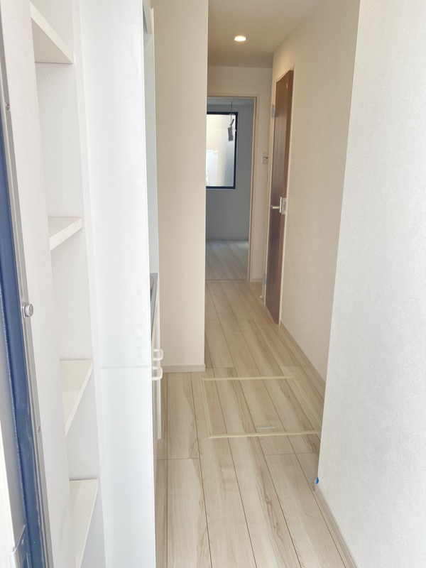 MELDIA鐘ヶ淵の玄関