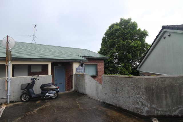 ファイン舞子坂のエントランス