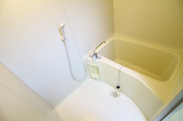 ファイン舞子坂の浴室