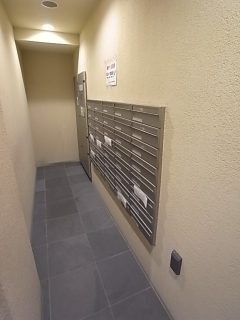 エスコートみなと元町海岸通の外観
