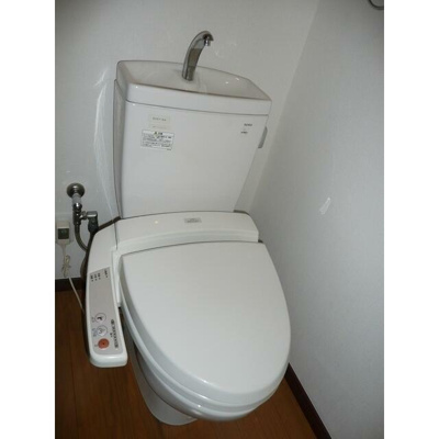 【トイレ】 | メゾン・プリムヴェール | 温水洗浄便座。