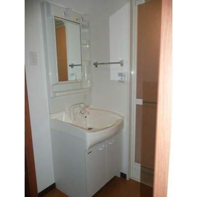 【独立洗面台】 | メゾン・プリムヴェール | 嬉しい独立洗面台付き。