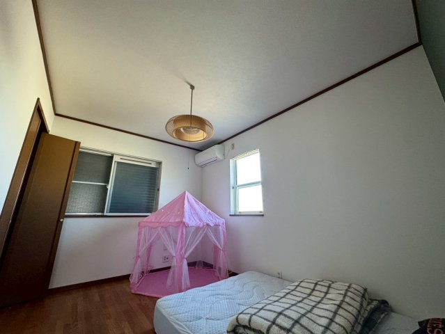 －三丁目不動産-　小川町東小川6丁目　中古戸建の洋室