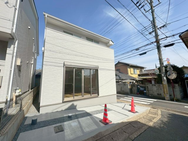 ◆家事動線良好な４ＬＤＫ◆全居室２面採光で陽当たり通風良好◆収納充実◆山科区川田西浦町１期の外観|外観