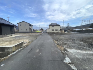 【前面道路含む現地写真】 | 桜川市犬田107坪売地