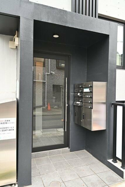 ＧＬＩＣＩＯＮ上落合のエントランス