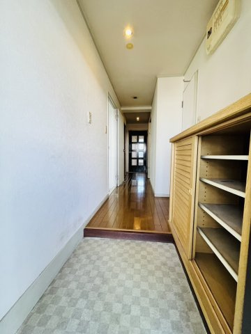 シャトー明石の玄関