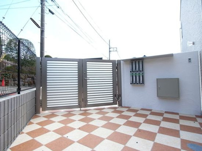 【エントランス】 | リブリ・フローラ