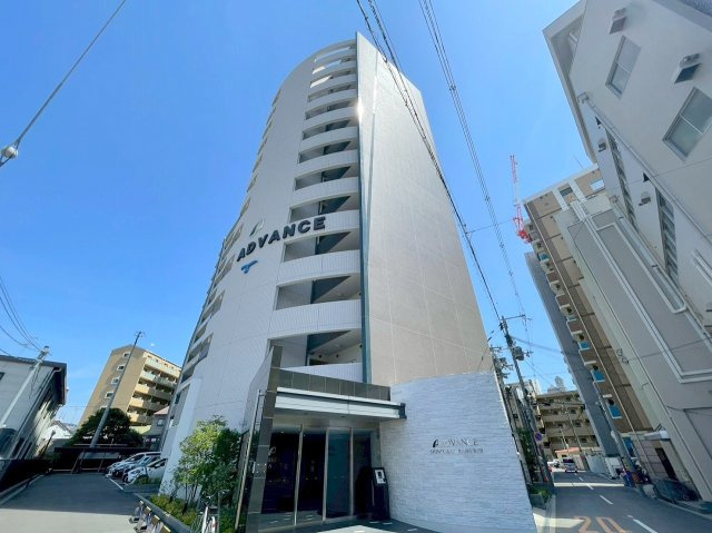 アドバンス新大阪ラシュレの外観