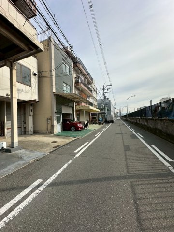 【前面道路含む現地写真】の画像