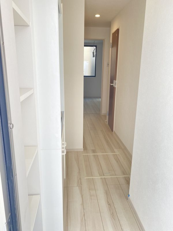 MELDIA鐘ヶ淵の玄関