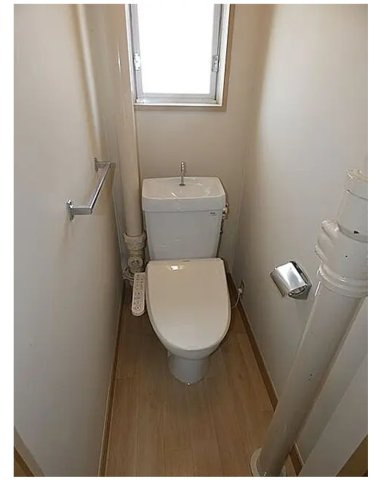 ラフルール福知山「満室稼働中！」「利回り10.91％」のトイレ