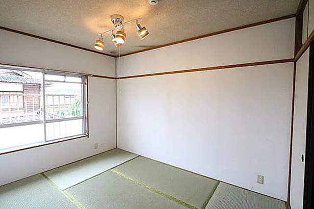 ラフルール福知山「満室稼働中！」「利回り10.91％」の和室