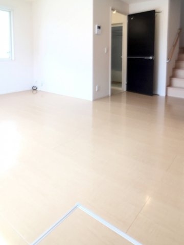 町田市玉川学園３丁目のアパートの居間・リビング|★お部屋探しはオールマイト不動産までご相談下さい♪