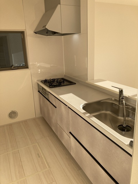 ひたちなか市堀口　第4のキッチン|一日の長い時間を過ごすリビング♪自然と家族が集まれる空間！家族団らんの時間を優しく見守るリビング