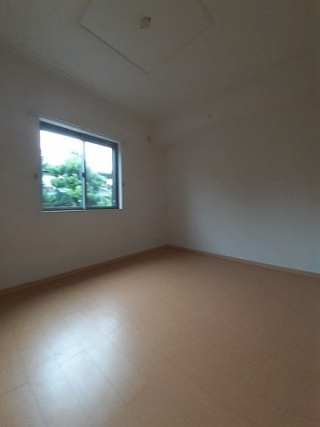 アーバングレイスの洋室