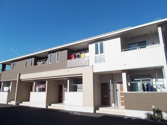 アーバングレイスの外観