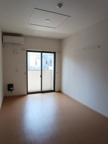 アーバングレイスの洋室