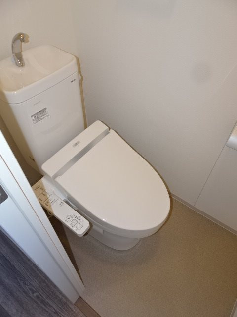 新品家具付きマンション中央2(KaGood東京)のトイレ