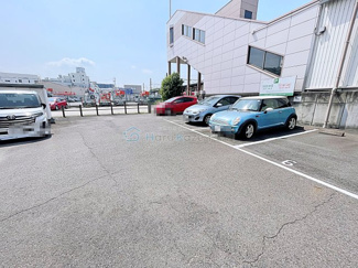 【駐車場】