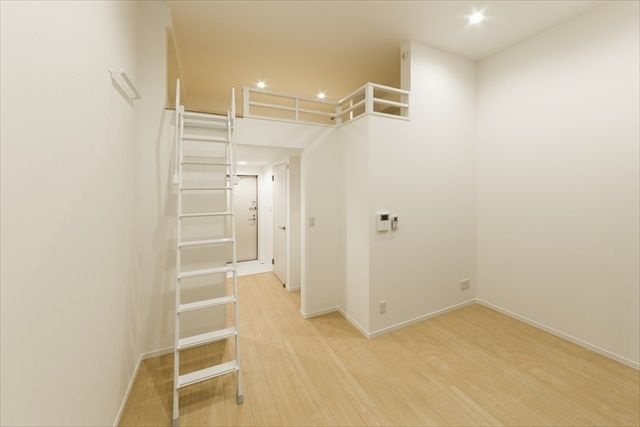 Caminoalta東大宮（カミノアルタヒガシオオミヤ）の居間・リビング