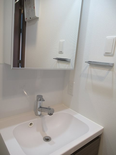 ＡＺＥＳＴ青砥の独立洗面台