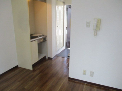 【居間・リビング】 | ハイネスプラザ新宿５