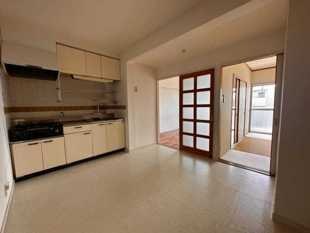 パールマンションオザキIIの居間・リビング