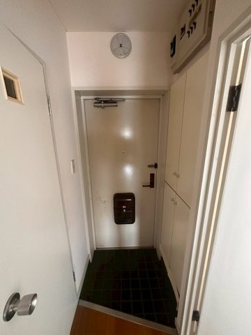 パールマンションオザキIIの玄関