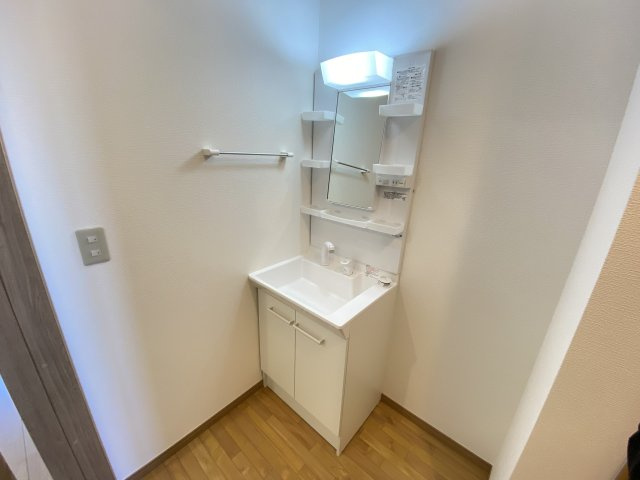 カローレ岡垣Ⅱの独立洗面台