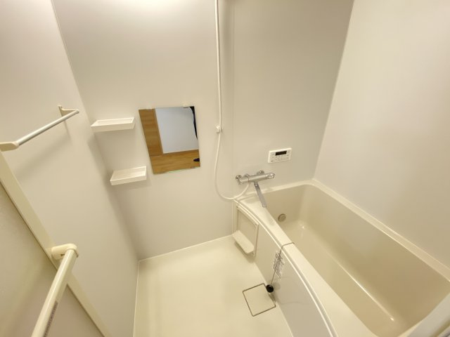 カローレ岡垣Ⅱの浴室