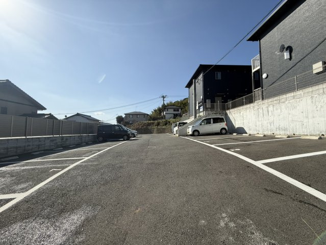 カローレ岡垣Ⅱの駐車場