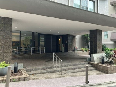 【エントランス】 | ドミール五番町