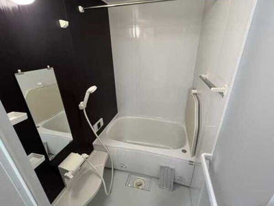 【浴室】 | Premiere