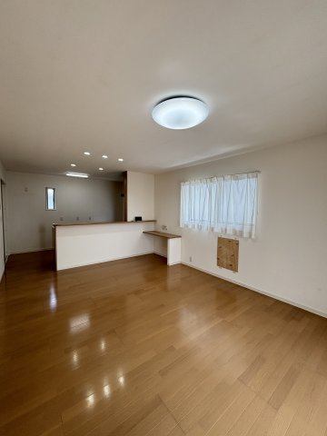 【居間・リビング】 | 南区城南町舞原