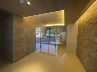 【ロビー】 | Reframe 5 早稲田