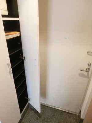 【玄関】 | アデッソ新宿若松町