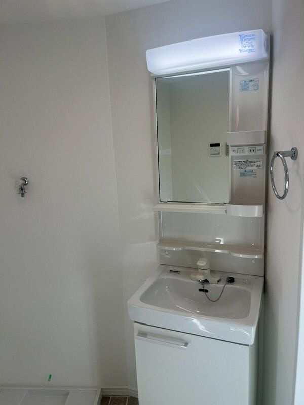 NanoCare Nishiaraiの独立洗面台