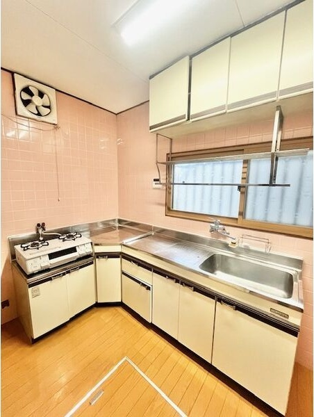 若杉町貸家のキッチン