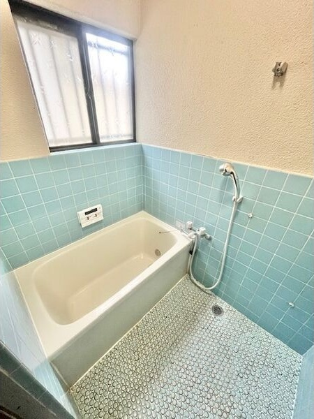 若杉町貸家の浴室