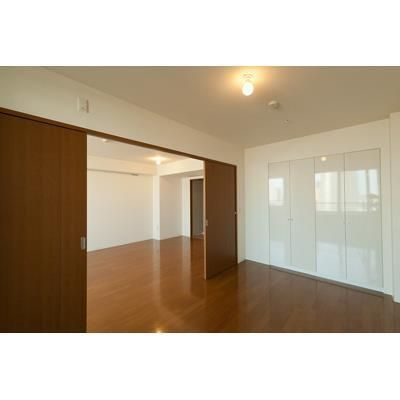 【寝室】 | エンブレムコート明石町