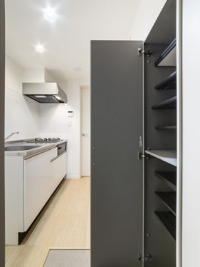 アルモ北戸田の玄関