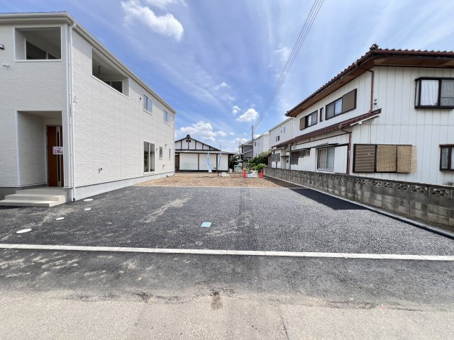 新築　富岡市七日市第５　クレイドルガーデン　１号棟の駐車場|　駐車スペースは並列2台分可能です！
