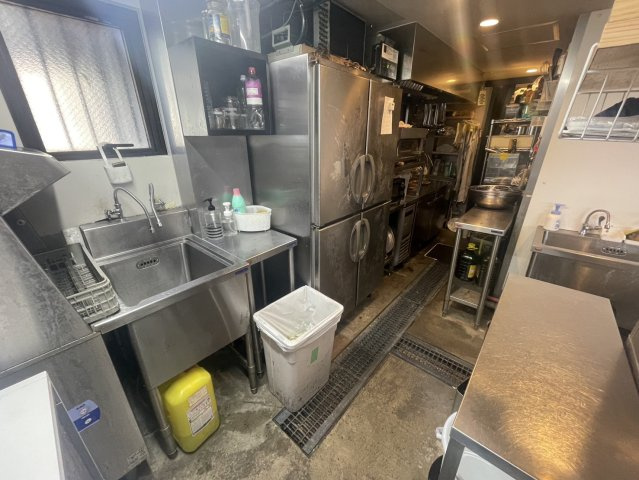 【その他共用部分】 | 新羽駅徒歩2分 NKビル１階 15.69坪 イタリアンレストラン居抜き